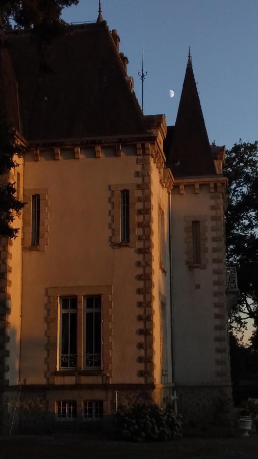 Bed and Breakfast Chateau Maleplane Saint-Léonard-de-Noblat Exteriér fotografie